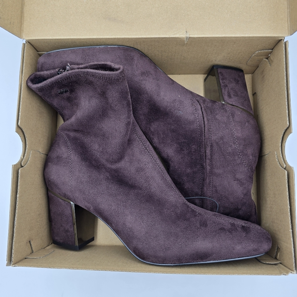 NIB DKNY Cavale Heeled Ankle Booties, Espresso (Brown Suede), Women's 10, NEW! - Picture 16 of 16